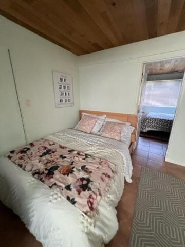 Guesthouse In 웨스트 밴쿠버 외부 사진